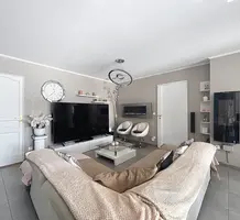 Квартира с тремя спальнями в Сен-Лоран-дю-Вар, продажа. №51063. ЭстейтСервис.