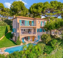 Дом в 150-ти метрах от моря - Кап д'Антиб, продажа. №47769. ЭстейтСервис.