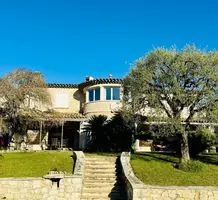 Дом в 20 минутах от Ниццы - Saint-Paul-de-Vence, продажа. №48130. ЭстейтСервис.