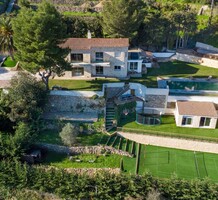 Имение с теннисным кортом в Гольф-Жуан, продажа. №51239. ЭстейтСервис.