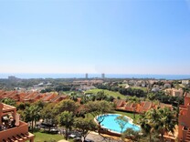 Penthouse for sale in  Elviria, Marbella