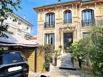 Особняк Belle époque в Ницце, Saint-Sylvestre