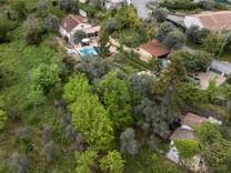 Дом с бассейном в 17 километрах от Ниццы, Сен-Блез