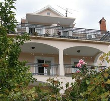 Дом с видом на море недалеко от центра Герцег Нови, продажа. №15882. ЭстейтСервис.