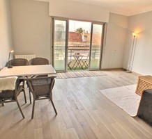 Просторная двухкомнатная квартира в Каннах, продажа. №24942. ЭстейтСервис.