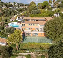 Вилла с теннисным кортом в Ницце , продажа. №51057. ЭстейтСервис.