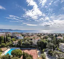 Квартира с видом от Кап-Ферра до Cap d'Antibes, продажа. №46532. ЭстейтСервис.