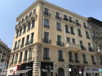 Квартира под ремонт в Ницце - Place Toselli