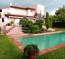 Очаровательная вилла на второй линии от пляжа в Calafat, продажа. №24458. ЭстейтСервис.