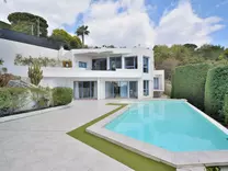 Вилла с видом на море в секторе Vallauris - Super Cannes