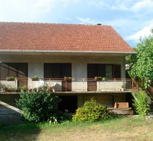 Просторный дом с видом на море в Тивате, продажа. №22439. ЭстейтСервис.