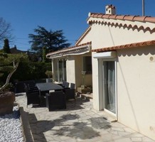 Одноэтажная вилла с ровным участком в Mougins, продажа. №36540. ЭстейтСервис.