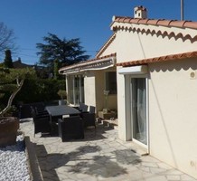 Одноэтажная вилла с ровным участком в Mougins, продажа. №36540. ЭстейтСервис.