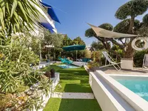 Очаровательная вилла с бассейном на Мон Борон