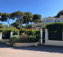 Четырехкомнатная квартира на Roquebrune-Cap-Martin, продажа. №39482. ЭстейтСервис.