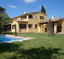 Просторный дом в Сalella de Palafrugell, продажа. №38246. ЭстейтСервис.