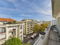 Апартаменты возле Place Général de Gaulle