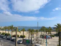 Дом на первой линии моря в Гольф-Жуан