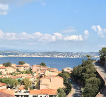 Новостройка в 300 метрах от пляжа в Théoule-sur-Mer, продажа. №32937. ЭстейтСервис.