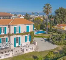 Особняк с шестью спальнями на Cap d'Antibes, продажа. №47740. ЭстейтСервис.