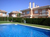 Пятикомнатный таунхаус в районе порта и Horta de Santa Maria