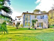 Красивая вилла в Roquefort-les-Pins