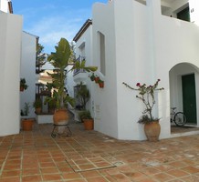 Вместительные четырехкомнатные апартаменты в Marbella, продажа. №28396. ЭстейтСервис.