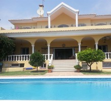 Вилла с шестью спальнями в Estepona, продажа. №31500. ЭстейтСервис.