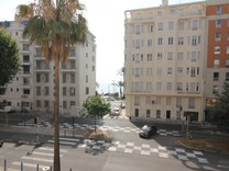 Трехкомнатная квартира с видом на море в Ницце, район Калифорни