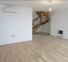 Мезонет в старинном здании в 14-м районе Вены, продажа. №22424. ЭстейтСервис.