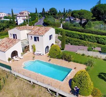 Дом с большим участком в Cagnes-sur-Mer, продажа. №39103. ЭстейтСервис.