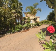 Вилла с шестью спальнями в Benalmadena, продажа. №28409. ЭстейтСервис.