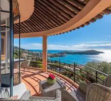 Нетипичный дуплекс в Villefranche-sur-Mer, продажа. №46794. ЭстейтСервис.