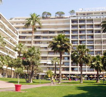 Студия с видом на море на набережной Круазет в Cannes, продажа. №11761. ЭстейтСервис.