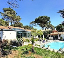 Стильная вилла с бассейном в Mougins, продажа. №35096. ЭстейтСервис.