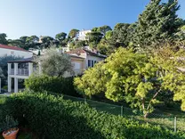 Обновлённая квартира в Saint-Jean-Cap-Ferrat