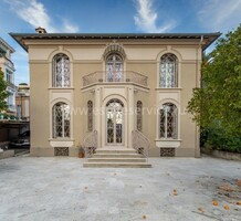 Престижный особняк рядом с пляжем в Болье-сюр-Мер, продажа. №42967. ЭстейтСервис.