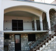 Дом с видом на море в поселке Крашичи, продажа. №22451. ЭстейтСервис.