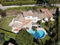Красивое имение поблизости от Mougins School