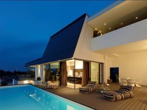 Большой особняк в современном стиле в Клостернойбурге