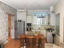 Квартира с двумя спальнями в центре Ментона