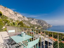 Дом недалеко от моря, Eze-bord-de-mer