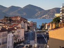 Апартаменты с гаражом в Каннах - Суке