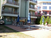 Трехкомнатная квартира в 100 метрах от пляжа в Равде