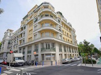 Квартира между Parc de la Grenouille и Square Alziari de Malaussena
