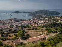 Владение с большим участком - Villefranche-sur-Mer
