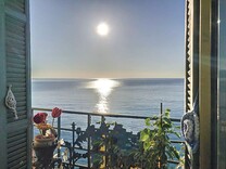 Двухуровневый пентхаус напротив моря, Ментон