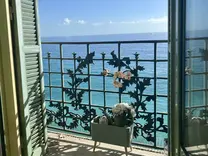 Двухуровневый пентхаус напротив моря, Ментон