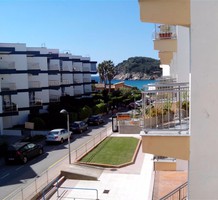 Двухкомнатные апартаменты с видом на море в Паламосе, продажа. №25733. ЭстейтСервис.