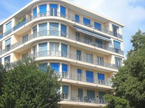 Квартира-студия в красивом доме в Жуан-ле-Пен